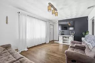 20 Woodland Ave, Cranston, RI 02920 - Photo 8