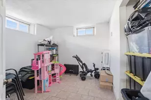 20 Woodland Ave, Cranston, RI 02920 - Photo 18