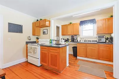 13 Pine Street, Cranston, RI 02910 - Photo 10