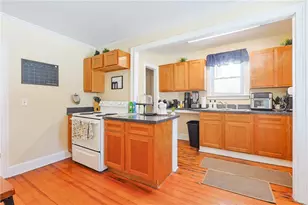 13 Pine St, Cranston, RI 02910 - Photo 10