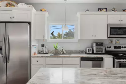 670 Wickenden Street, Providence, RI 02906 - Photo 8