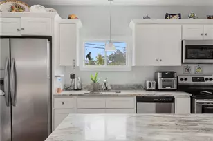 670 Wickenden St, Providence, RI 02906 - Photo 8