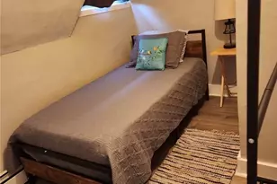 72 Rugby St, Providence, RI 02905 - Photo 22