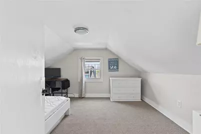 16 Dean Avenue #2, Newport, RI 02840 - Photo 18