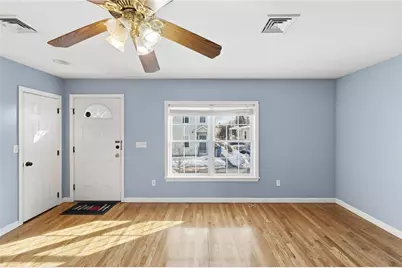 17 Grotto Avenue #1, Pawtucket, RI 02860 - Photo 4