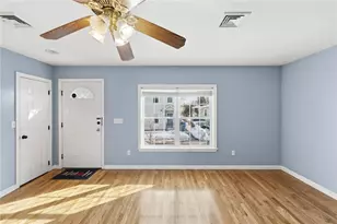 17 Grotto Ave, Pawtucket, RI 02860 - Photo 4