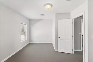 17 Grotto Ave, Pawtucket, RI 02860 - Photo 16