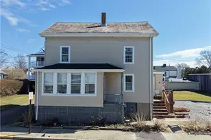 32 Houston Ave, Newport, RI 02840 - Photo 36