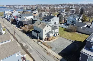 32 Houston Ave, Newport, RI 02840 - Photo 1