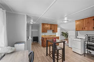 32 Houston Ave, Newport, RI 02840 - Photo 24