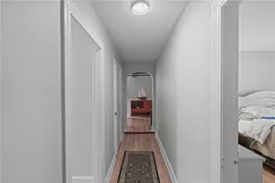 32 Houston Ave, Newport, RI 02840 - Photo 18