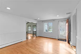 2 Oak Grove Blvd, North Providence, RI 02911 - Photo 18