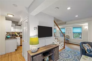 7 Bacheller St St, Newport, RI 02840 - Photo 6