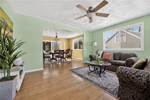 36 Sachem Rd, Narragansett, RI 02882 - Photo 2