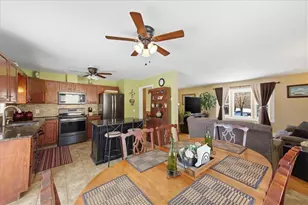 8 Wall St, Westerly, RI 02891 - Photo 6