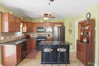 8 Wall Street, Westerly, RI 02891 - Photo 4