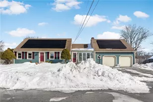 33 Detroit Ave, Warren, RI 02885 - Photo 2