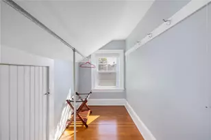 127 W Main Rd, Middletown, RI 02842 - Photo 24