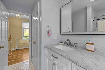 17 Narragansett Avenue, Newport, RI 02840 - Photo 20