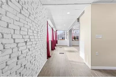 1692 Warwick Avenue, Warwick, RI 02889 - Photo 10