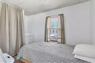 743 Forest Park Ave, Middletown, RI 02842 - Photo 12