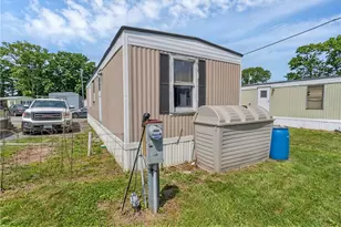 743 Forest Park Ave, Middletown, RI 02842 - Photo 18