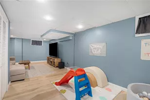 58 Meredith Dr, Cranston, RI 02920 - Photo 32