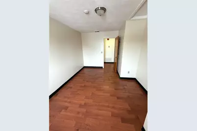 1302 Elmwood Avenue, Providence, RI 02910 - Photo 24