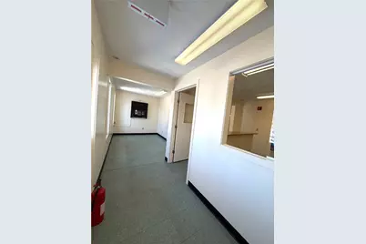 1302 Elmwood Avenue, Providence, RI 02910 - Photo 4