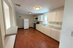 1302 Elmwood Ave, Providence, RI 02910 - Photo 18