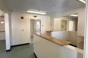 1302 Elmwood Ave, Providence, RI 02910 - Photo 8