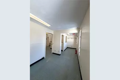 1302 Elmwood Avenue, Providence, RI 02910 - Photo 8