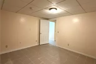 1302 Elmwood Ave, Providence, RI 02910 - Photo 32