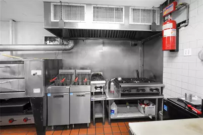 693 Oaklawn Avenue, Cranston, RI 02920 - Photo 10