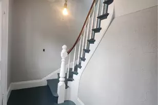 14 Amy St, Providence, RI 02906 - Photo 10