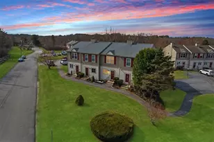 44 Fairway Dr, Coventry, RI 02816 - Photo 2