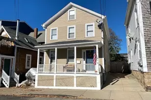 14 Lee Ave, Newport, RI 02840 - Photo 1