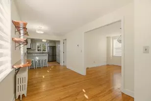 14 Lee Ave, Newport, RI 02840 - Photo 8