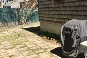 327 Beachwood Dr, Warwick, RI 02818 - Photo 6