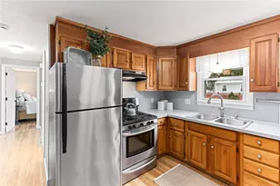 327 Beachwood Dr, Warwick, RI 02818 - Photo 44