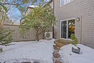 139 Seabreeze Dr, North Kingstown, RI 02852 - Photo 22