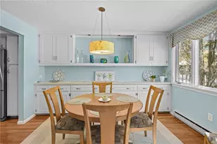 139 Seabreeze Dr, North Kingstown, RI 02852 - Photo 8