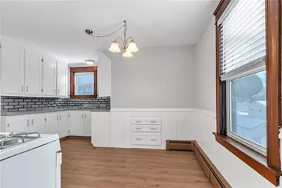 19 Sherwood Avenue, North Providence, RI 02911 - Photo 4