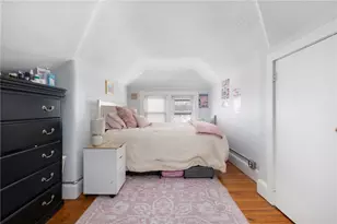 10 Braman St, Newport, RI 02840 - Photo 6