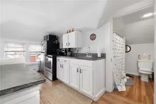 10 Braman St, Newport, RI 02840 - Photo 10