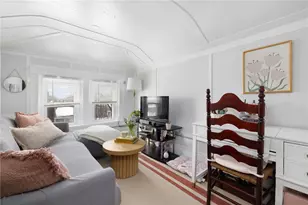 10 Braman St, Newport, RI 02840 - Photo 4