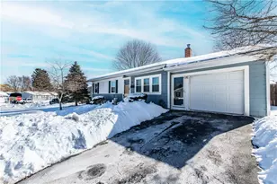 24 Linwood Dr Dr, Coventry, RI 02816 - Photo 2