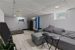 21 Slocum St, Newport, RI 02840 - Photo 44