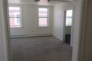 24 Jones St, Providence, RI 02903 - Photo 14