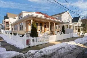 4 Priscilla Ave, Providence, RI 02909 - Photo 2